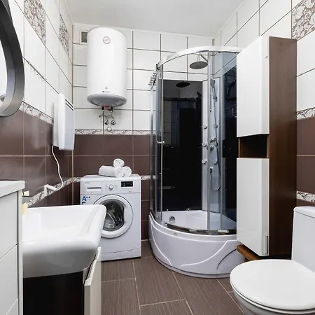 Apartman Bright With Balcony In By Renters